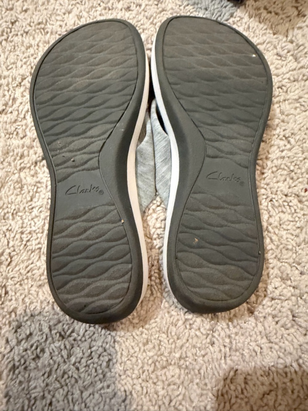 Clarks Cloudsteppers Arla Glison Gray Sandals Comfort Flip Flops 8 - Picture 4 of 6